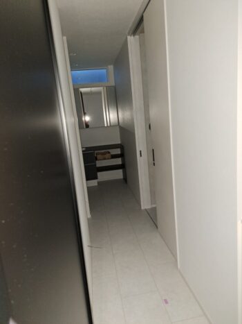 三重県四日市川原田町　新築美装